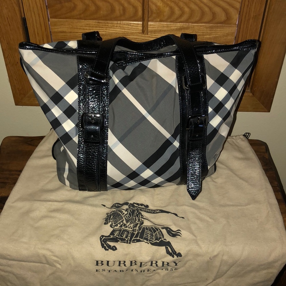 Authentic Burberry Purse